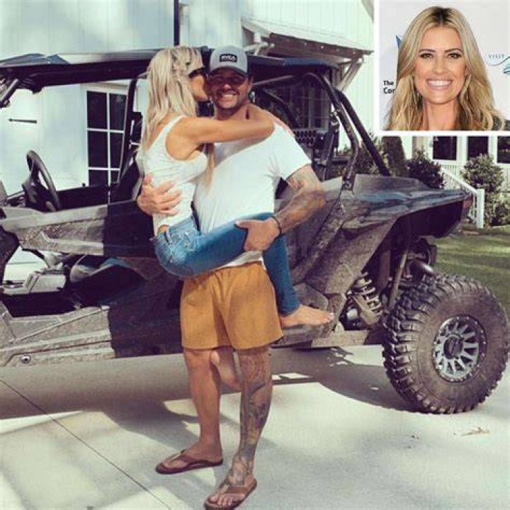 Christina Haack cuddles boyfriend Joshua Hall in Mexico