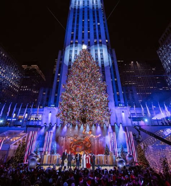 CHRISTMAS IN ROCKEFELLER CENTER -- 2020 -- Pictured: Tori Kelly -- (Photo by: Heidi Gutman/NBC)