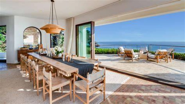 Cindy Crawford In Malibu