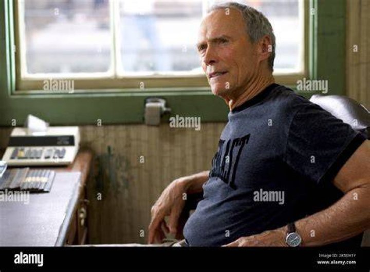 Clint Eastwood at the 2004 Academy Awards