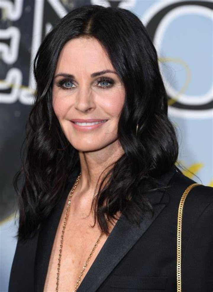 Courteney Cox Actress Courteney Cox, pictured in Los Angeles, has joined the hit comedy series "Family Ties" as Lauren Miller, the new love interest for Alex P. Keaton (Michael J. Fox Joins "Family Ties", Los Angeles, USA