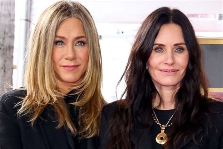 Courteney Cox and Jennifer Aniston