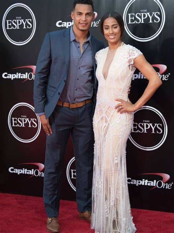 Daniel Smith Skylar Diggins Pictures