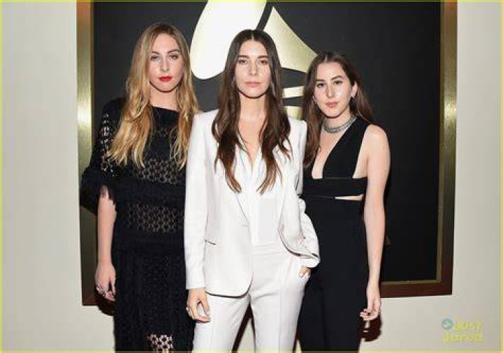 danielle-haim-grammys-2015-grammy-awards