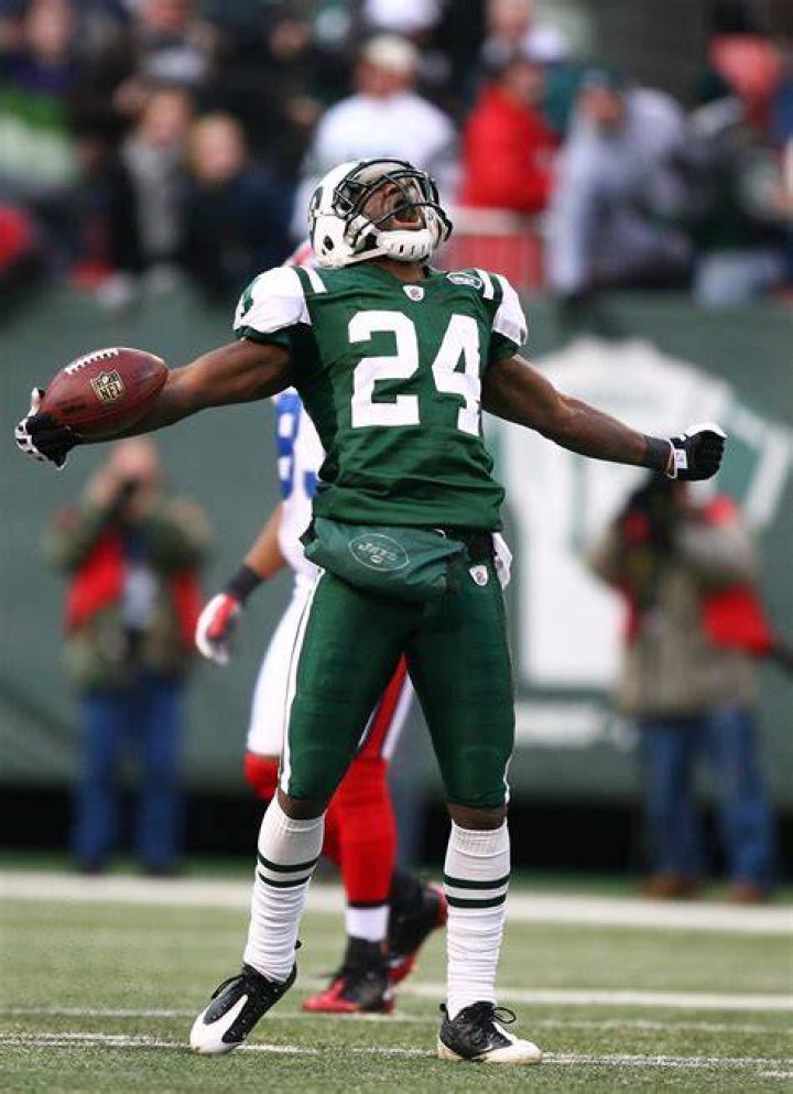darrelle-revis-2
