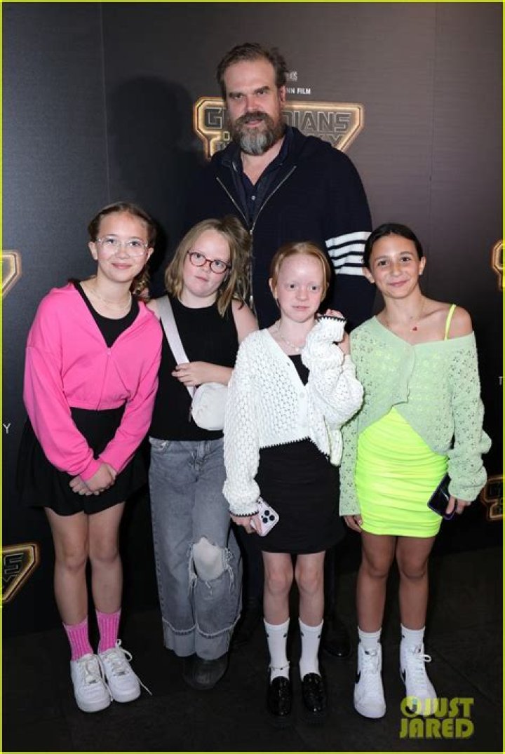 David Harbour with step daughter Ethel San Antonio Spurs v New York Knicks, NBA Basketball, Madison Square Garden, New York, USA - 04 Jan 2023