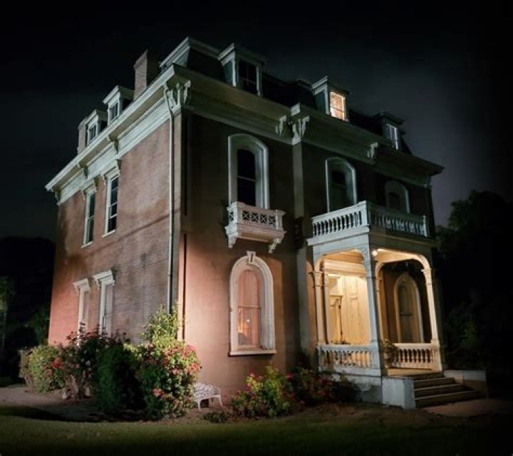 Delusion Phillips Mansion.