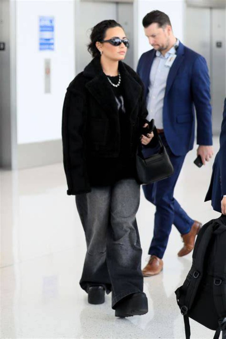 Demi Lovato arrives at the NRJ studios Demi Lovato out and about, Paris, France - 21 Nov 2014