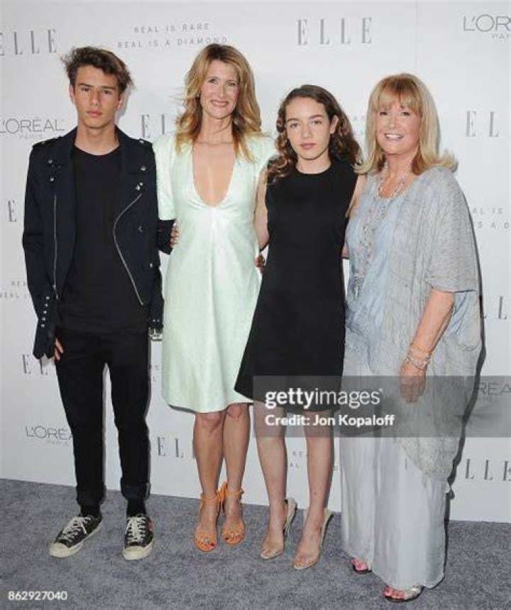 Diane Ladd, Laura Dern, Ellery Harper and Jaya Harper 92nd Annual Academy Awards, Arrivals, Los Angeles, USA - 09 Feb 2020