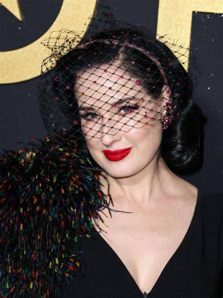 dita-von-teese-elton-john-foundation-aids-oscars-2016-after-party-rex
