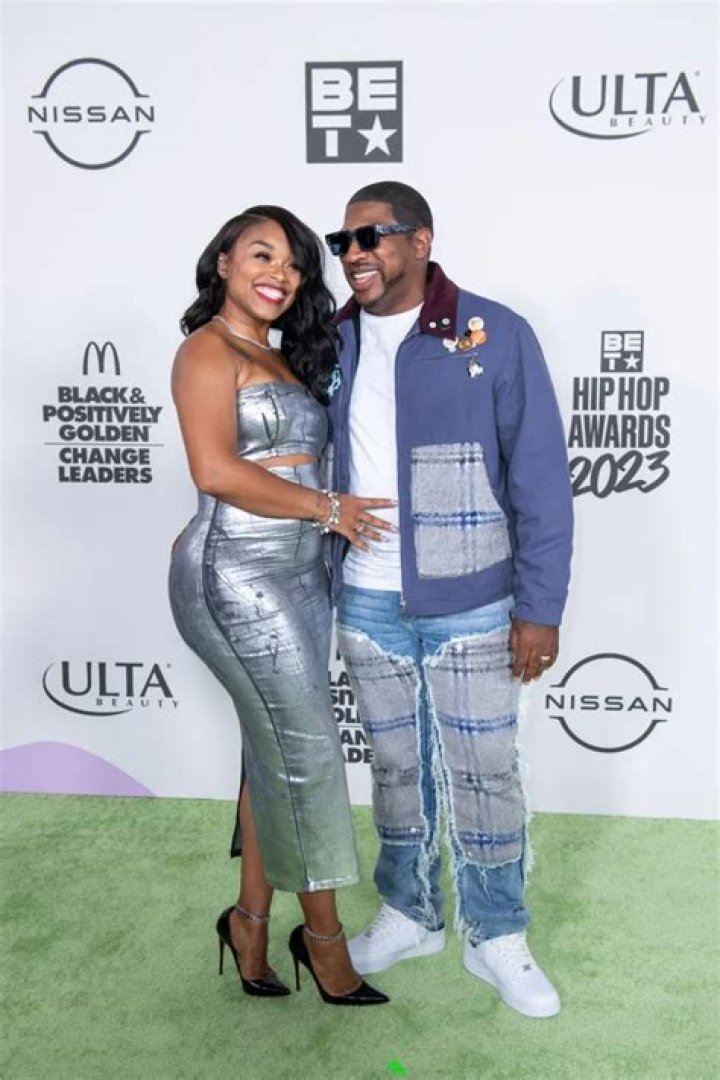 dj-holiday-ebony-jones-avery-bet-hip-hop-awards-2016-red-carpet