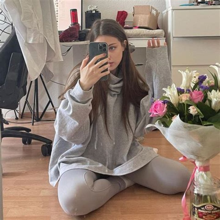 Dounia&rsquo;s Selfie