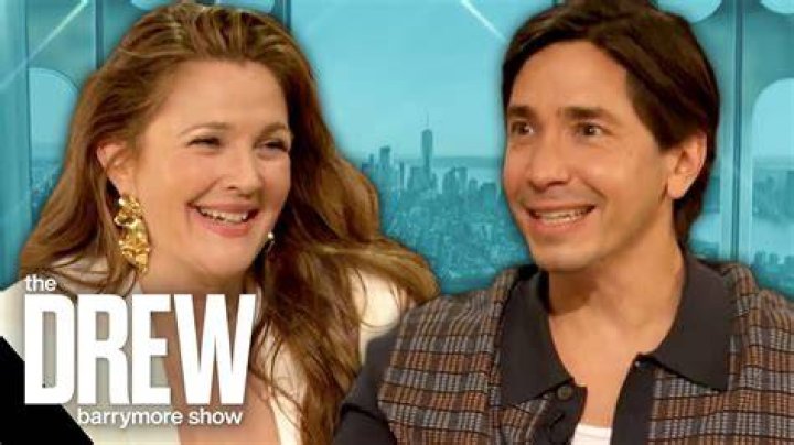 drew barrymore reacts justin long engaged