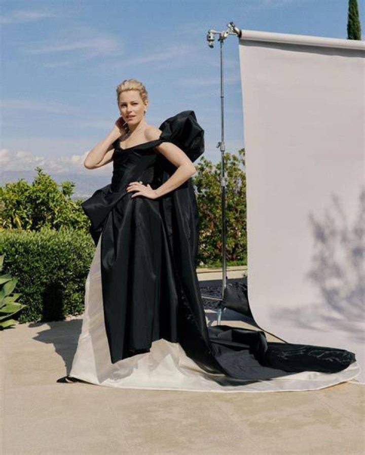 elizabeth-banks-vanity-fair-oscars-academy-awards-after-party-rex