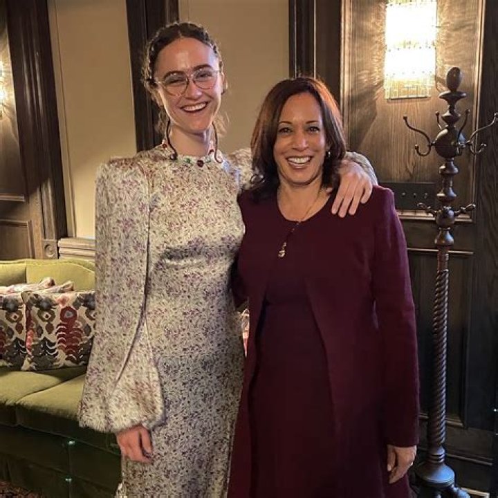 Ella Emhoff (Kamala Harris stepdaughter ) attends the MIU MIU Womenswear Fall/Winter. 08 Mar 2022 Pictured: Ella Emhoff. Photo credit: KCS Presse / MEGA TheMegaAgency.com +1 888 505 6342 (Mega Agency TagID: MEGA835872_004.jpg) [Photo via Mega Agency]