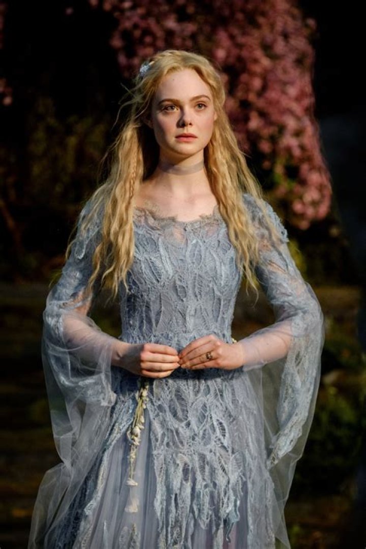 Elle Fanning&rsquo;s Fairy Princess Gowns: Photos