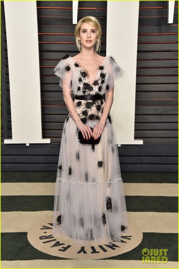 emma-roberts-vanity-fair-oscars-2017-academy-awards-rec