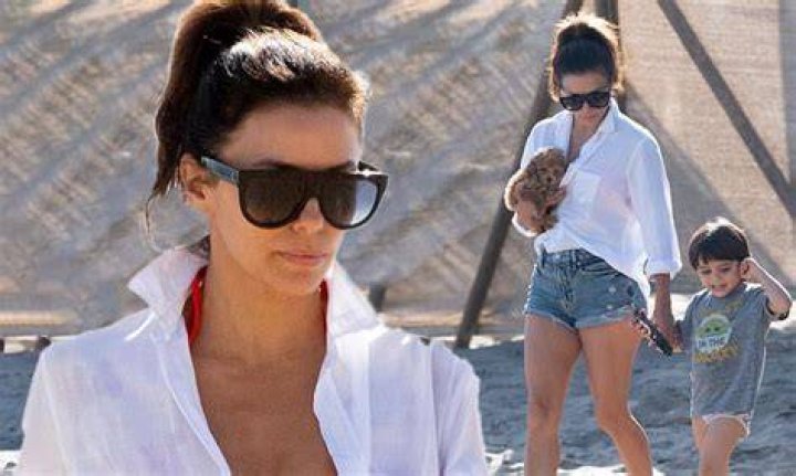 Eva Longoria hits the beach with her husband Jos&eacute; Bast&oacute;n and their 4 year old son Santiago Enrique Bast&oacute;n while on vacation in Marbella, Spain **SPECIAL INSTRUCTIONS*** Please pixelate children's faces before publication.***. 15 Oct 2022 Pictured: Eva Longoria hits the beach with Jos&eacute; Bast&oacute;n and their 4 year old son Santiago Enrique Bast&oacute;n while on vacation in Marbella, Spain. Photo credit: MEGA TheMegaAgency.com +1 888 505 6342 (Mega Agency TagID: MEGA907858_004.jpg) [Photo via Mega Agency]