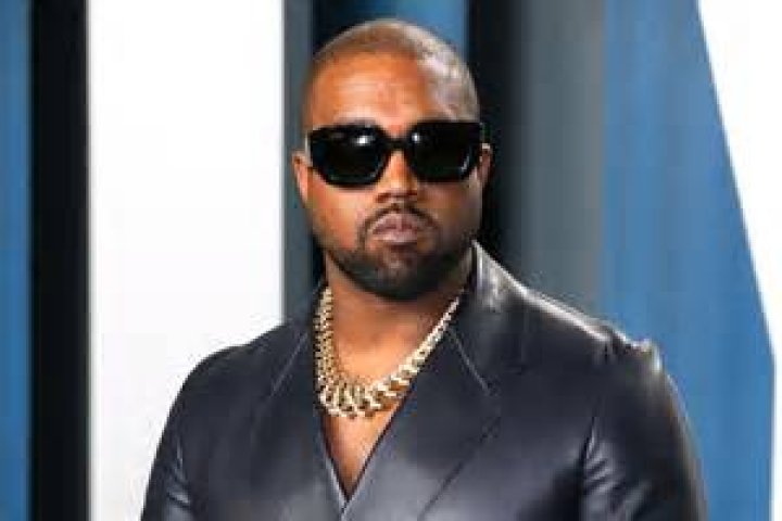 EXCLUSIVE: Kanye West's new girlfriend Chaney Jones marks a striking resemblance to his ex wife as she steps out for dinner solo at Carbone in Miami. 26 Feb 2022 Pictured: Chaney Jones. Photo credit: MEGA TheMegaAgency.com +1 888 505 6342 (Mega Agency TagID: MEGA831949_004.jpg) [Photo via Mega Agency]