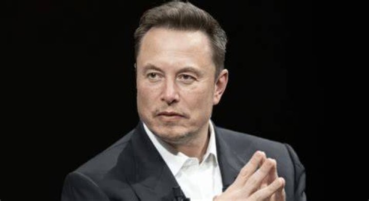 *EXCLUSIVE* Malibu, CA - Elon Musk and girlfriend musician Grimes enjoy a dinner date at Nobu in Malibu with a couple friends,Pictured: Elon Musk and GrimesBACKGRID USA 3 MAY 2019 USA: +1 310 798 9111 / : +44 208 344 2007 / *UK Clients - Pictures Containing ChildrenPlease Pixelate Face Prior To Publication*