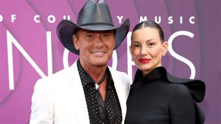 Faith Hill, Tim McGraw, and daughters
