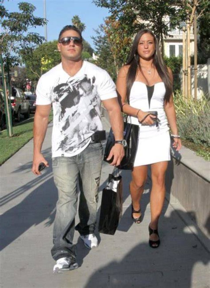 FFN_JerseyShore_KissParty_FP2_071110jpg_5374327