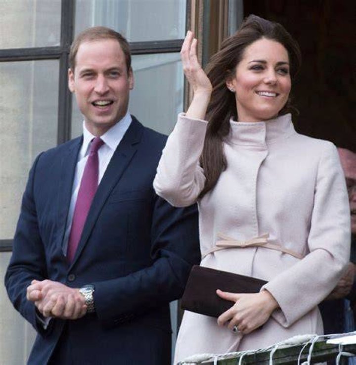 FFN_William_Kate_FLYNETUK_112812_50956301