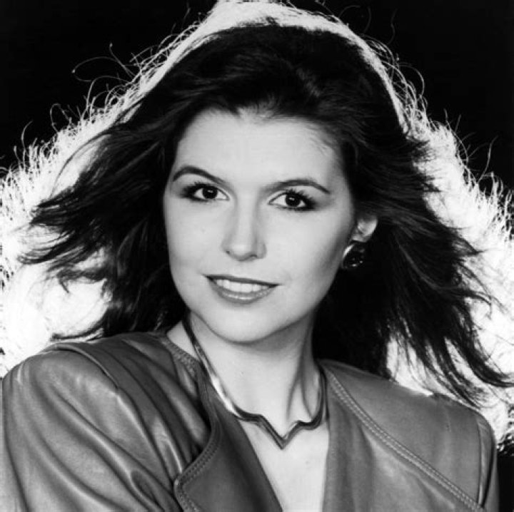 Finola Hughes