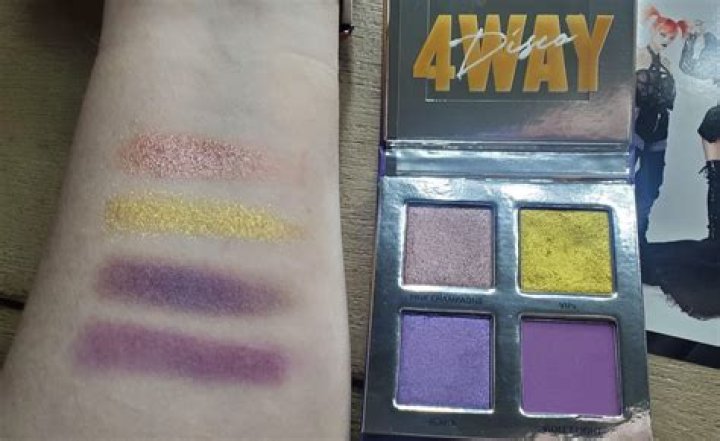 Four-way eyeshadow palette