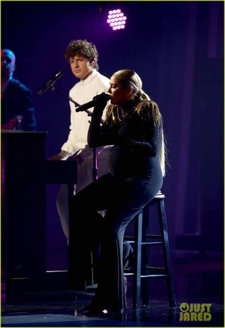 Gabby Barrett & Charlie Puth