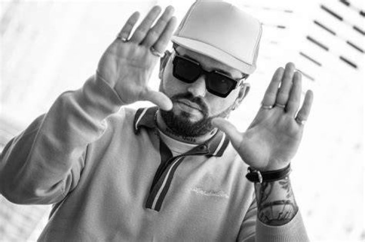 GASHI Visits HollywoodLife