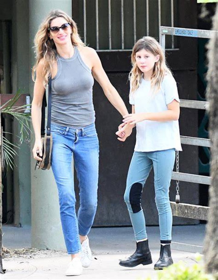 Gisele Bundchen & Her Daughter