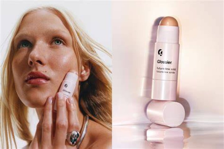 glossier-feature