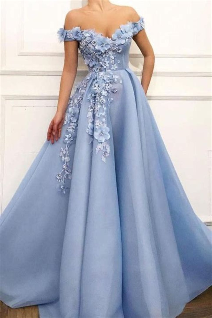 Gorgeous In Baby Blue For NYC Show