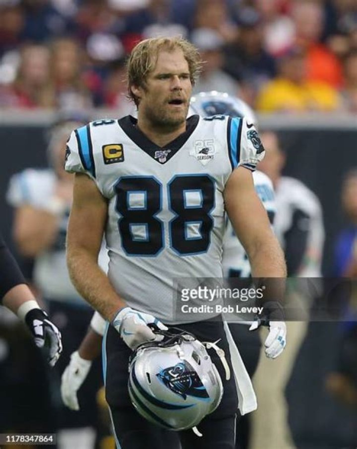 greg-olsen-carolina-panthers