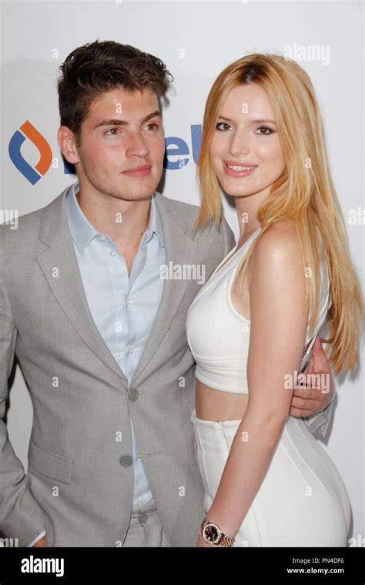 Gregg Sulkin And Bella Thorne