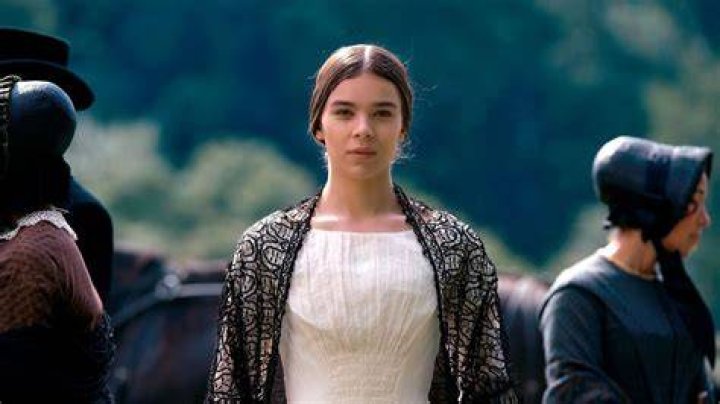 Hailee Steinfeld at &lsquo;Dickinson&rsquo; TV Show Premiere