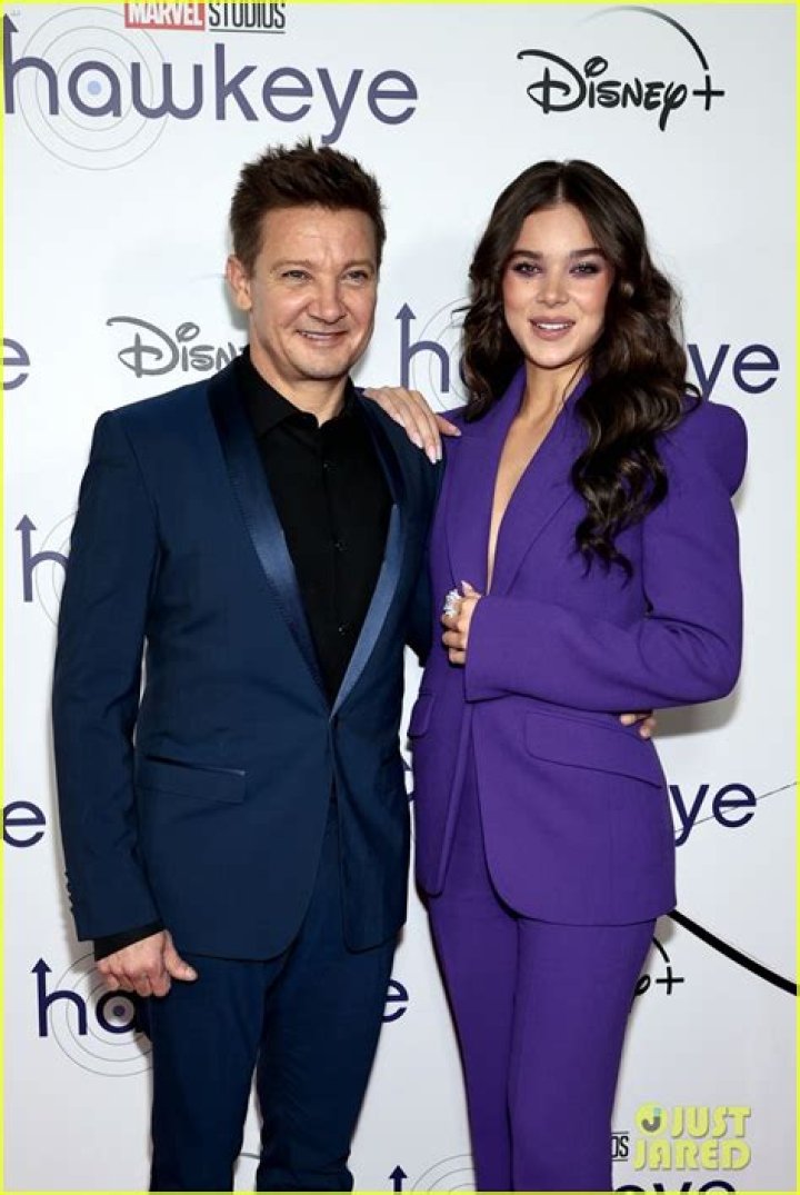 Hailee Steinfeld At &lsquo;Hawkeye&rsquo; Screening