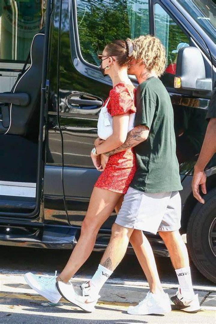 Hailey And Justin In Miami In 2015