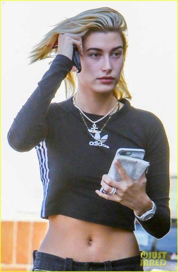 Hailey Baldwin Bares Abs In a Pink Bralette