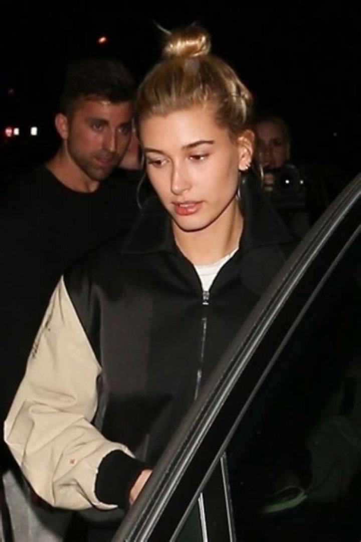 Hailey Baldwin Out In Los Angeles