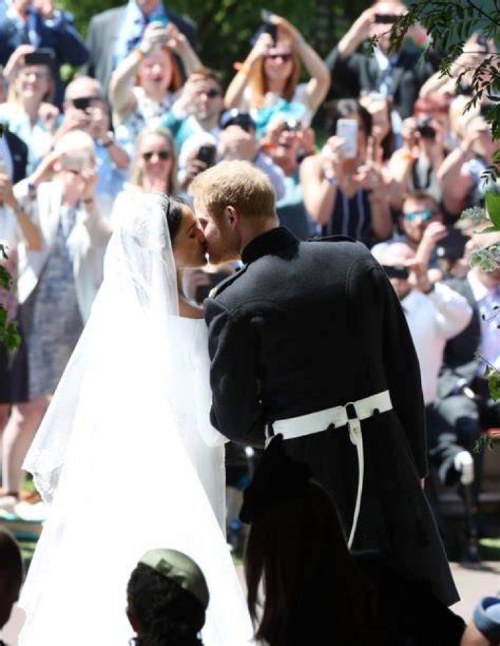 Harry & Meghan Wedding Day PDA