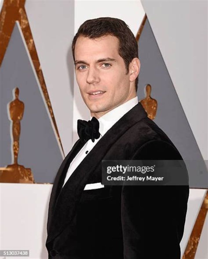 Henry-Cavill-oscars-2016-academy-awards