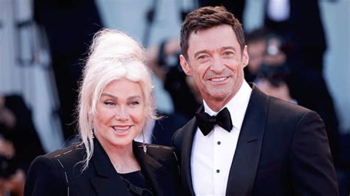 Hugh Jackman and wife Deborah Lee-Furness walk their dogs wearing masks amidst the Corona Virus epidemic in New York City Pictured: Deborah Lee-Furness,Hugh Jackman Ref: SPL5163689 230420 NON-EXCLUSIVE Picture by: Edward Opi / SplashNews.com Splash News and Pictures USA: +1 310-525-5808 London: +44 (0)20 8126 1009 Berlin: +49 175 3764 166 World Rights