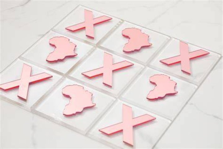 HVS Home launches Africa tic-tac-toe game board with Wayfair