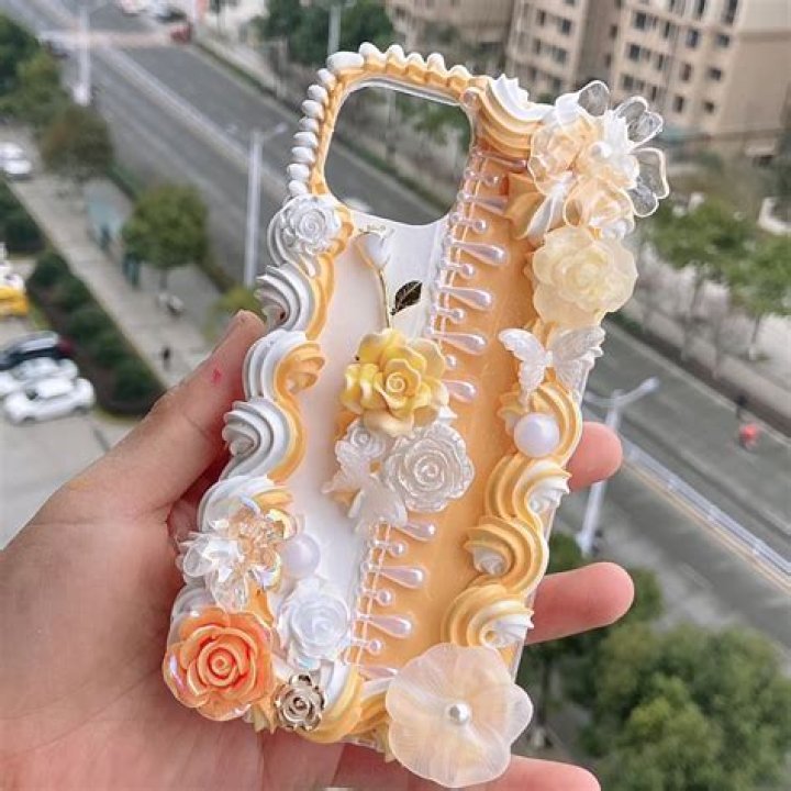 ICING PHONE CASE