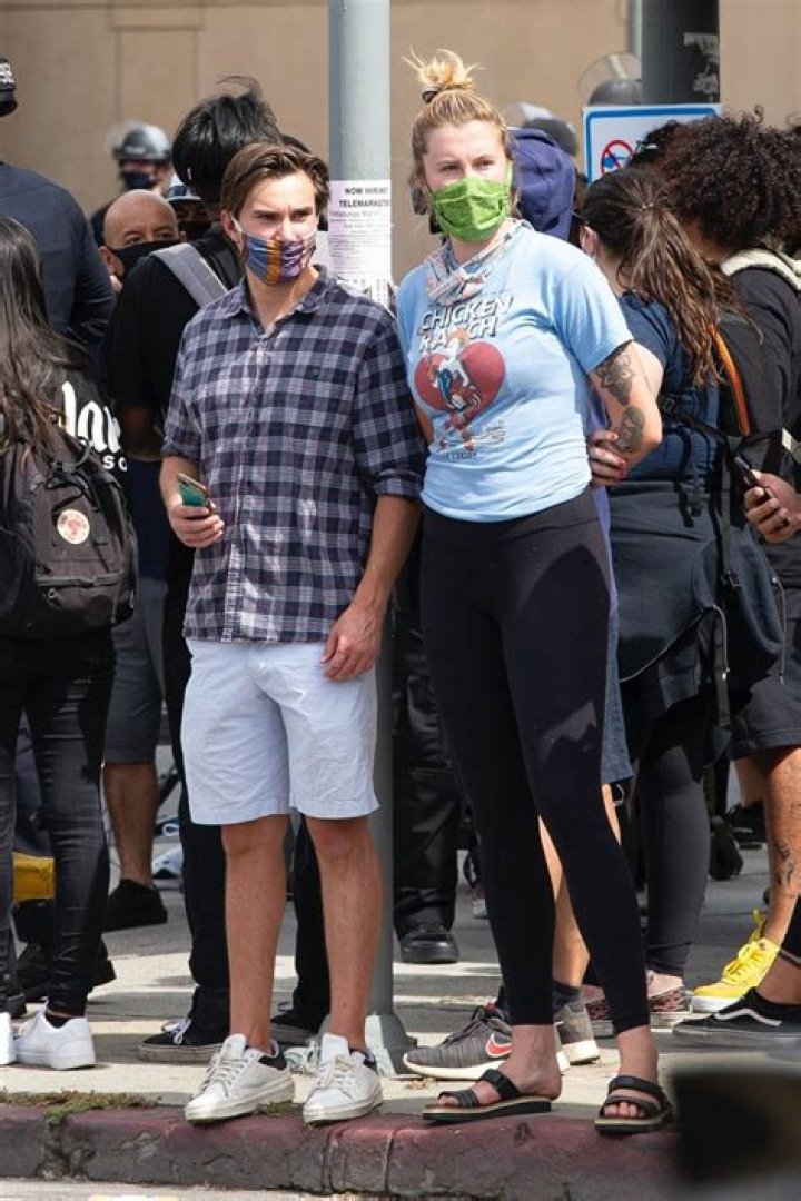 Ireland Baldwin At A Van Nuys Protest