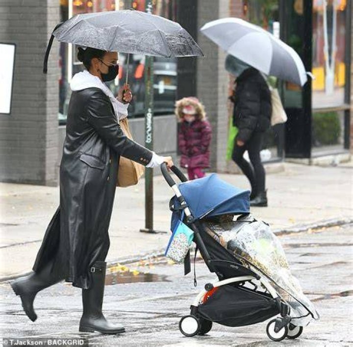 Irina Shayk Pushing Her Daughter In A Stroller