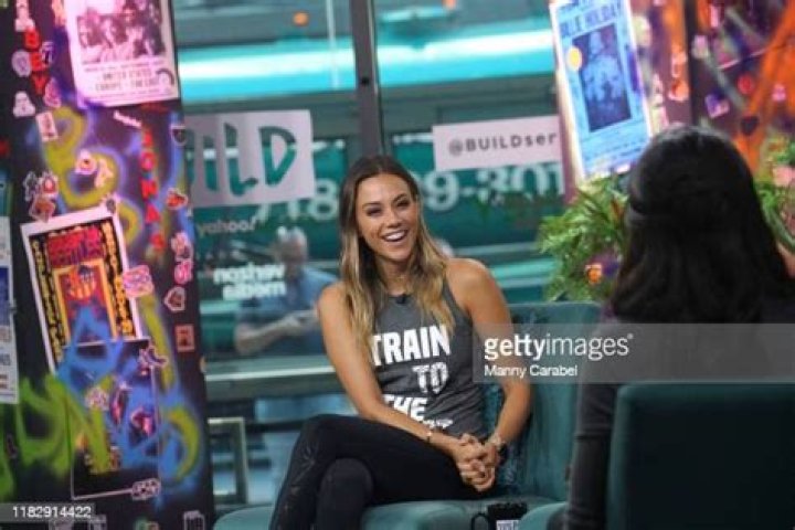 jana kramer fitness