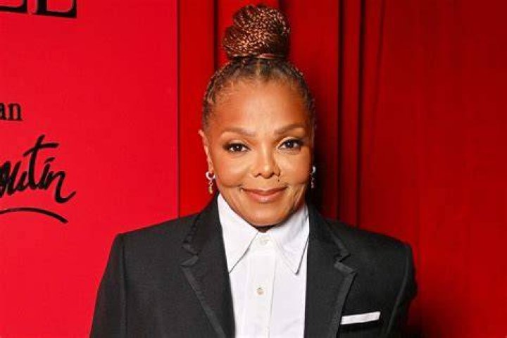 Janet Jackson, right, presents Mary J. Blige with the Icon Award at the Billboard Music Awards, at the MGM Grand Garden Arena in Las Vegas 2022 Billboard Music Awards - Show, Las Vegas, United States - 15 May 2022